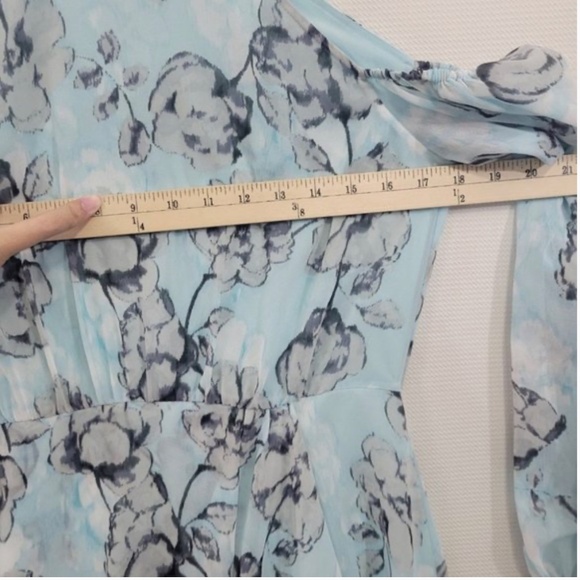 BCBGMAXAZRIA ISABELE FLORAL-PRINT MAXI DRESS Size 4 $298 - Picture 10 of 11